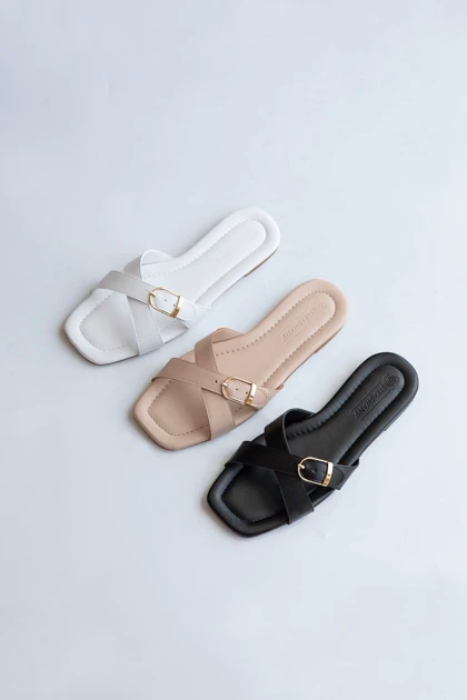 دمپایی زنانه استراسونس straswans