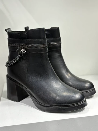 نیم بوت زنجیری