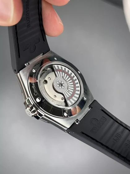 ساعت مچی امگا کانستلیشن بند مشکی صفحه مشکی Omega Constellation