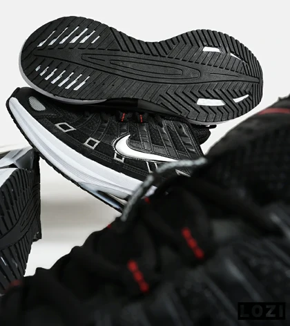 کفش کتانی مردانه و زنانه مشکی نقره ای نایک NIKE P-6000