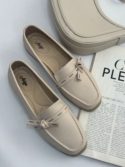 کالج بغل پاپیون 2459