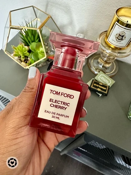 تام فورد الکتریک چری Tom Ford Electric Cherry