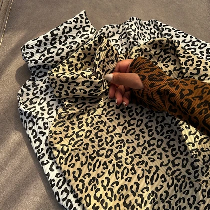 کراپ یقه اسکی پلنگی فینگردار