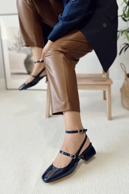 کفش پاشنه‌بلند کلاسیک زنانه polka-store polka-store