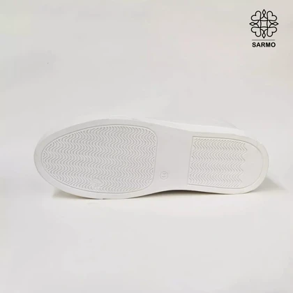 کتانی ونس برشکا زنانه کفش اسپرت ونس سفید برشکا bershka