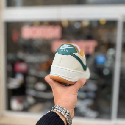 کتانی نایک ایرفورس سفید سبز سایز بزرگ کد 6256