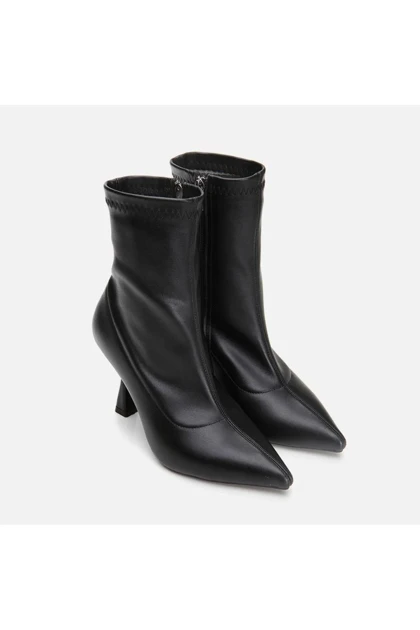 بوت و نیم بوت زنانه yaya-by-hotic yaya-by-hotic