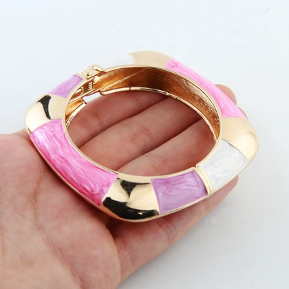 دستبند زنانه مدل مستطیل رنگی2