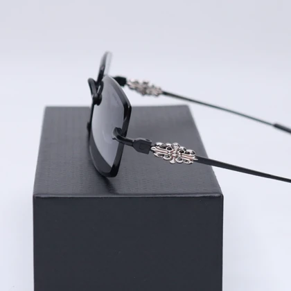 عینک از برند CHROME HEARTS کد 181425