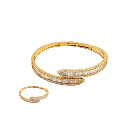 نیم ست دخترانه مدل میخی نگین‌دار