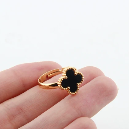 انگشتر زنانه طرح ونکلیف