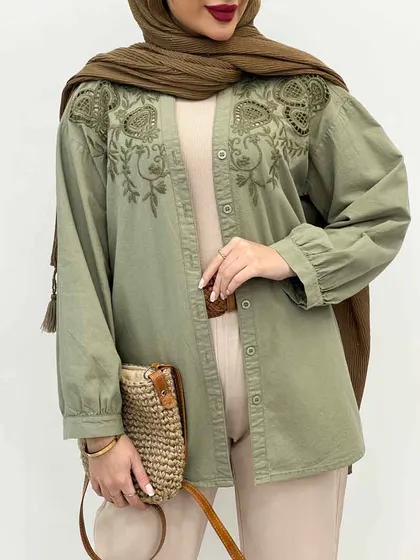 مانتو جلو گلدوزی نرگس