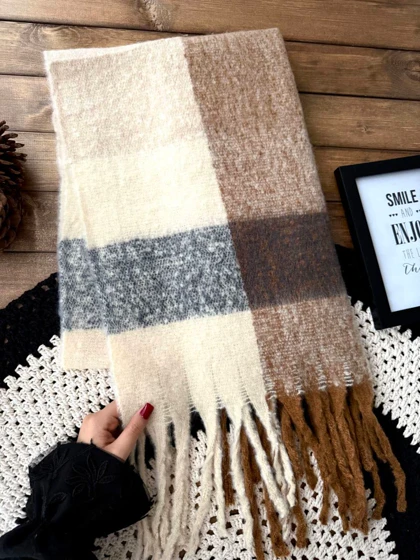 بیگ اسکارف پینترستی چهارخونه