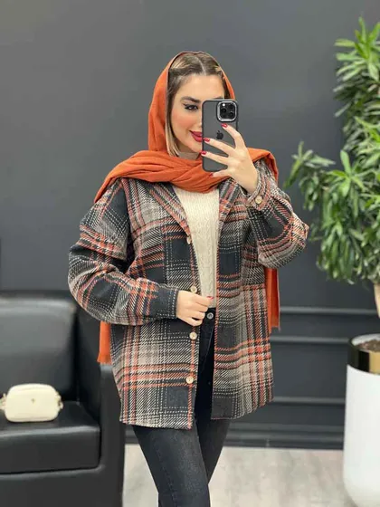 شکت کلاهدار دکمه چوبی
