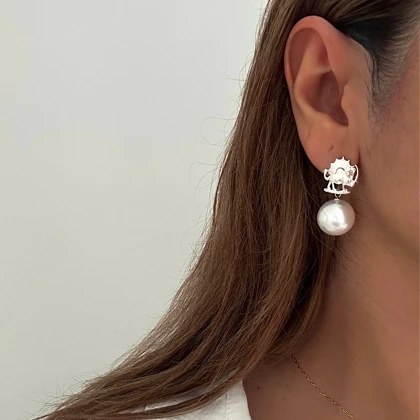 گوشواره زنانه شیر و خورشید مرواریدی کد 917