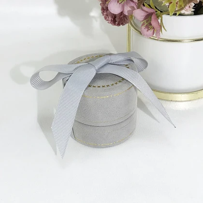 جعبه جواهر مخملی