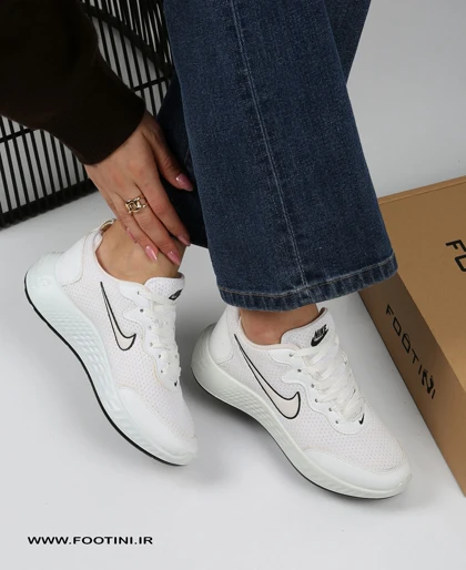 کتانی زنانه نایک 105 TL