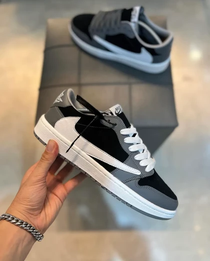کتانی NIKE travis scott طوسی سفید