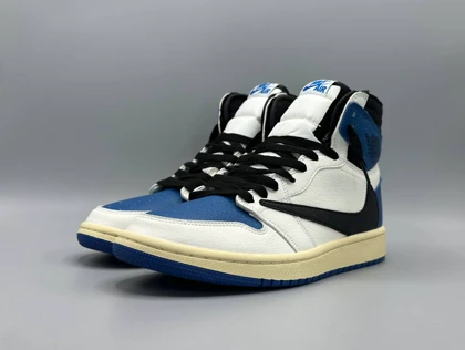 کتانی نایکی جردن1 تراویس فراگمنت سفید آبی/Nike AJ