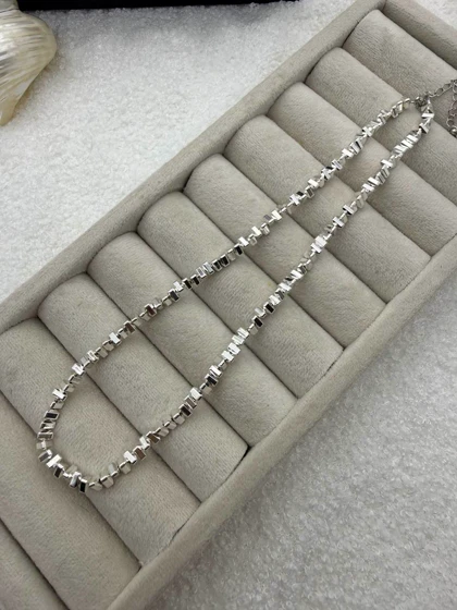 گردنبند پیانویی نقره ای