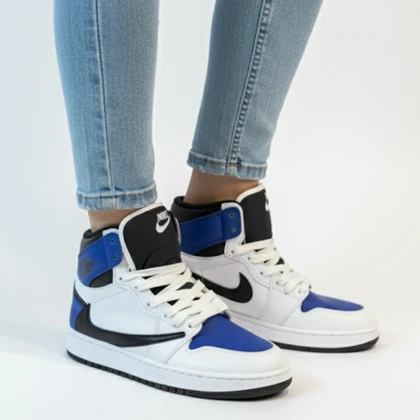 کتانی زنانه ترویس ساق‌دار سفید آبی