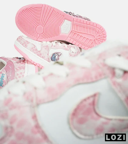 کفش کتانی زنانه صورتی سفید نایک NIKE dunk low steam puppet