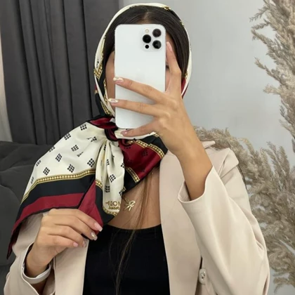 روسری ابریشم طرحدار