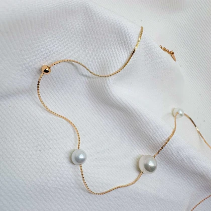 گردنبند ژوپینگ مدل "اشک فرشته" | ترکیب مروارید و گوی طلایی با درخشش ابدی