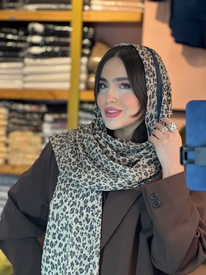شال نخی پلیسه لمه دار کالکشن پلنگی