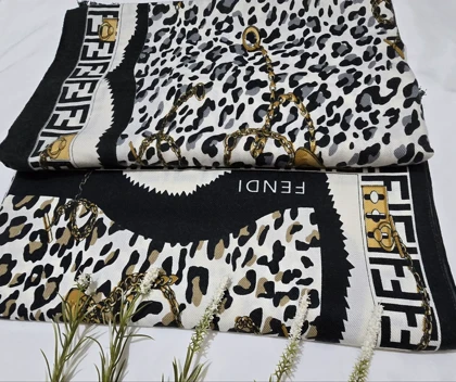 شال موهرپاییزه برند Fendi زنانه ودخترانه عیداااااااانههههههه 🥰