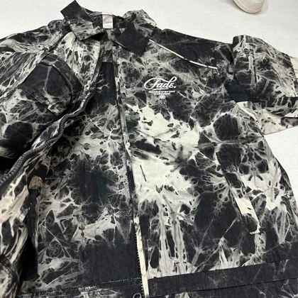 کت زیپ‌دار ابرو بادی سفید مشکی