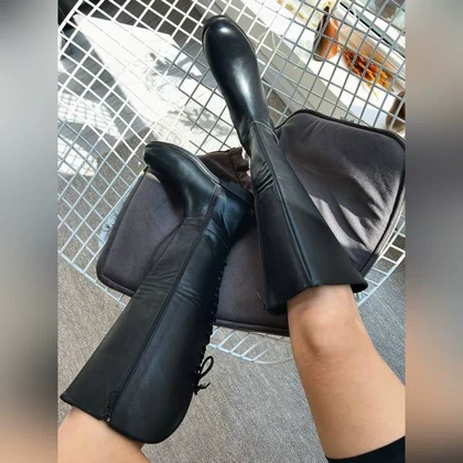 بوت بلند سما