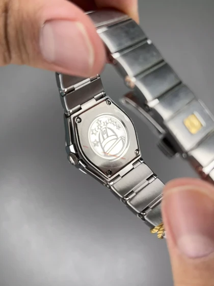 ساعت مچی امگا کانستلیشن بند سیلور صفحه تیفانی Omega Constellation