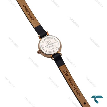 ساعت دنیل ولینگتون زنانه مینی گرد بند چرم صفحه صورتی DW-6767-L