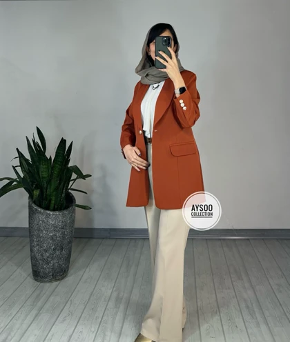 مانتو کتی هلنا