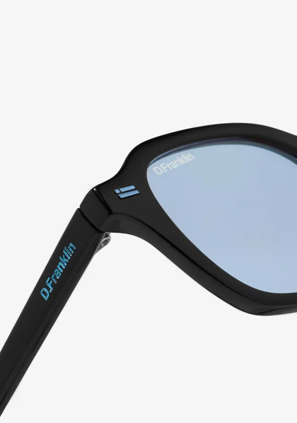 عینک آفتابی دی فرانکلین مدل D.franklin Ultra Light S Square Black / Blue