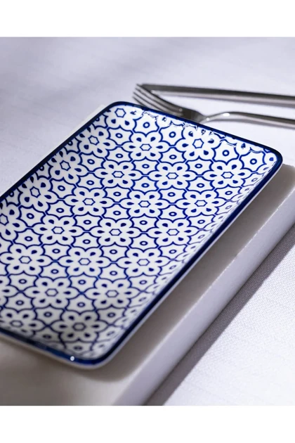 بشقاب سرو مستطیل Madame Coco مدل Reve Bleu Lucida Bone China