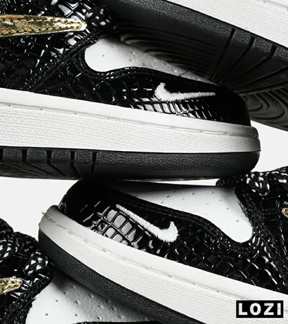 کفش کتانی مردانه و زنانه مشکی سفید طلایی NIKE travis scott مدل 7483