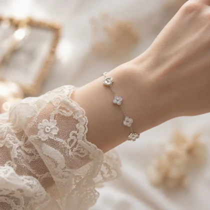 دستبند ونکلیف نقره ای کد 509428006-16