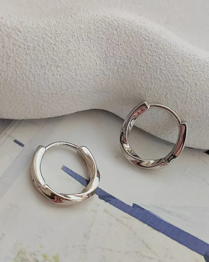 گوشواره حلقه‌ای سفید موج ژوپینگ