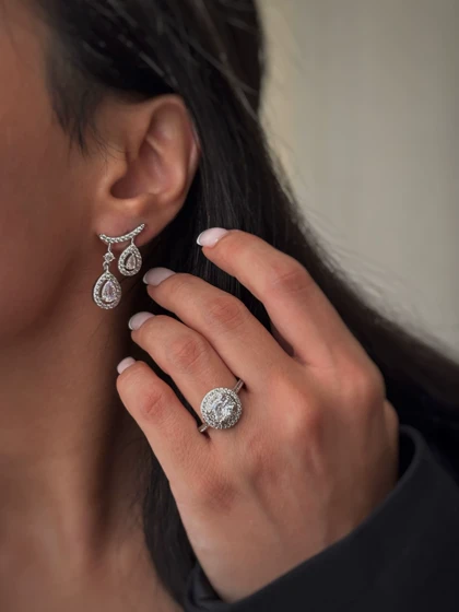 گوشواره جواهری اشکی