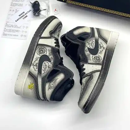 کفش نایک ایر جردن وان ساق‌دار فامیلیا Nike Air Jordan 1 High Familia