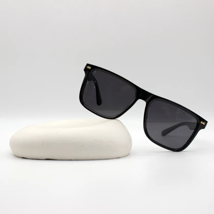 عینک آفتابی زنانه گوچی Gucci مدل CF69004