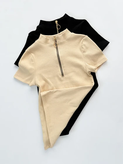 کراپ تاپ کبریتی آستین نصفه یقه سه سانت نیم زیپ