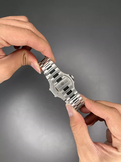 ساعت مچی پتک فیلیپ ناتیلوس دو تقویم صفحه سبز Patek Philippe Nautilus