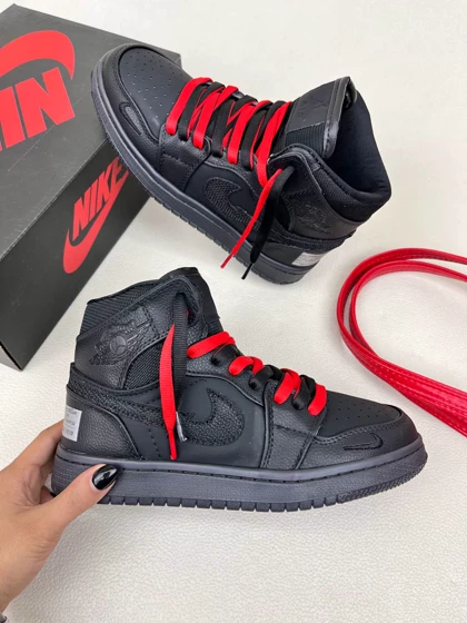 کتانی ساق‌دار زنانه نایکی جردن وان نیو بلک 1 NIKE AIR JORDAN کد 912 دختر طهرونی