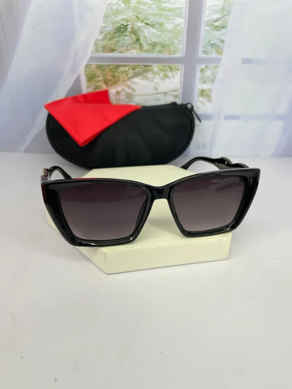 عینک آفتابی زنانه شنل کد p9644