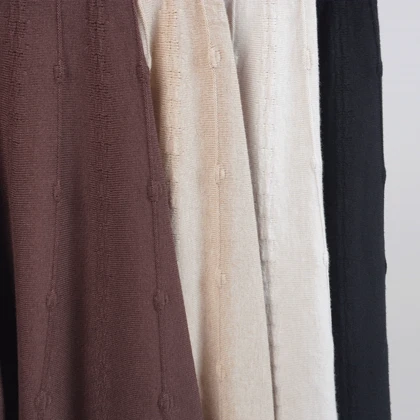 دامن کوتاه هانا