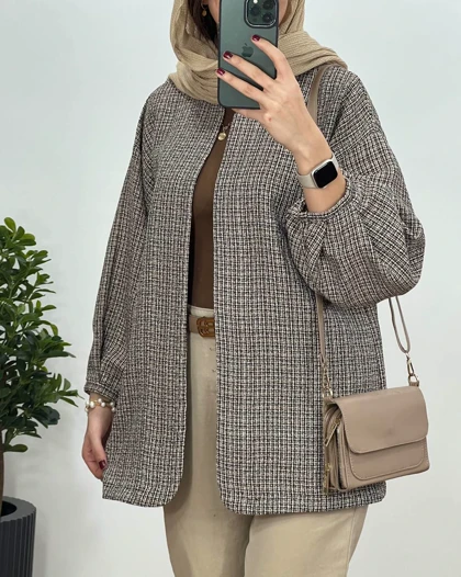 مانتو کتی چشمک