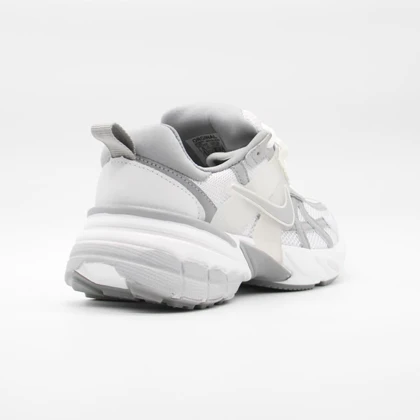 کتانی نایک V2K سفید طوسی کد 6195